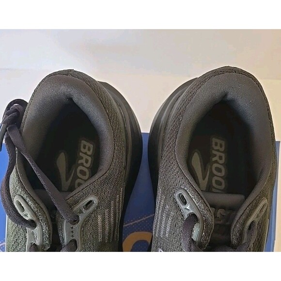 Women's Size 6.5 Brooks Ghost Max 3 Running Shoes New In Box Black/Black/Ebony - Picture 5 of 10